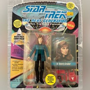 1993 Star Trek Next Generation Dr. Beverly Crusher Action Figure - NOS